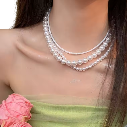 Colar Curto de Pérolas