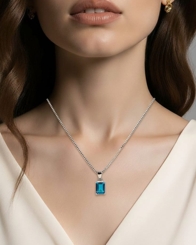 Colar com pingente 05